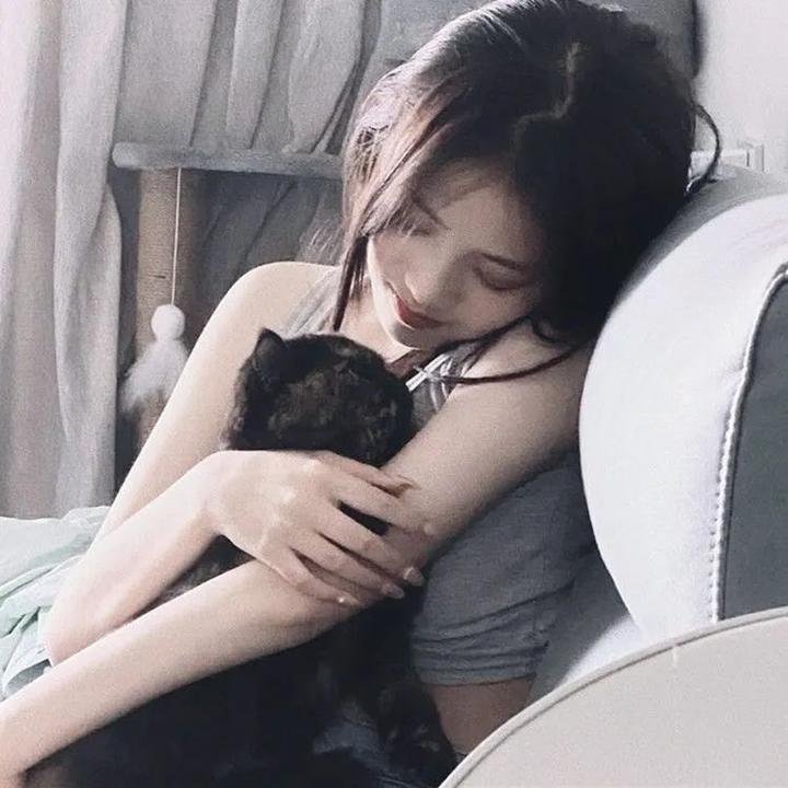 叔比狗..恐怖稻草人